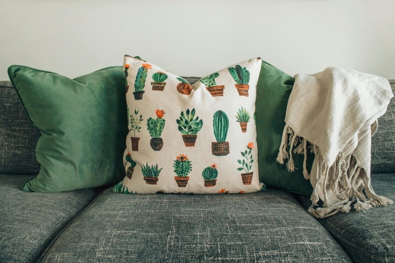Soft furnishing details with cushions and textiles