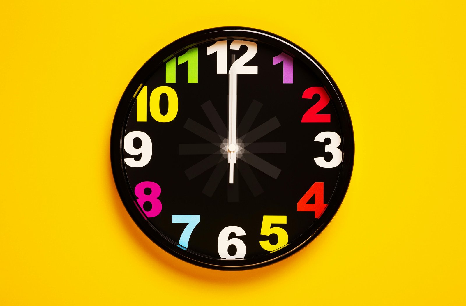 Decorative wall clock